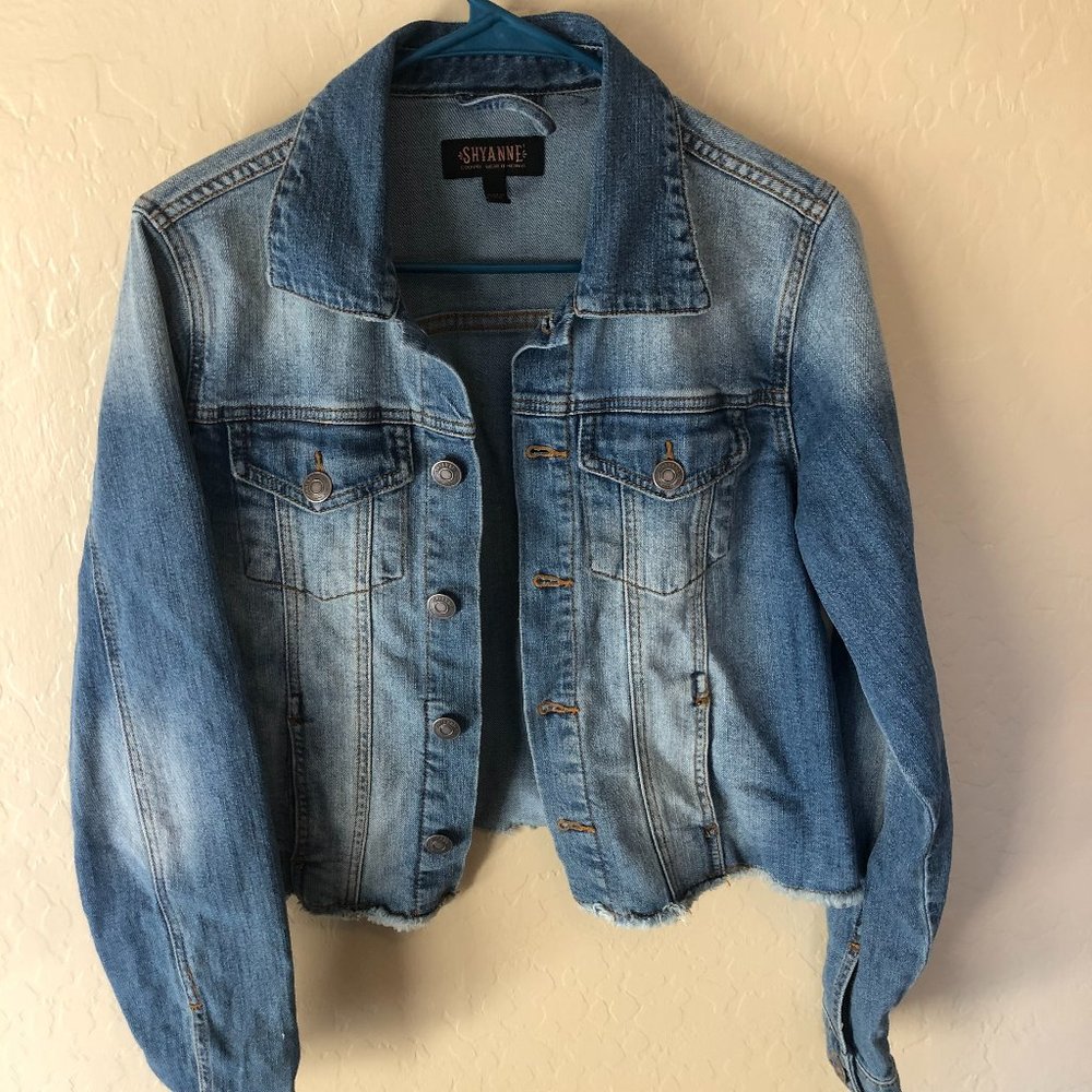 Crop Denim Jean Jacket - Distressed Wash - Shyanne